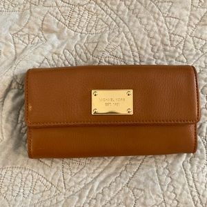 Michael Kors Camel Wallet